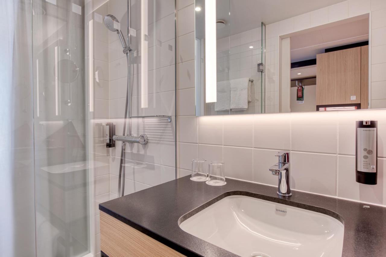 Intercityhotel Berlin Airport Ber Terminal 1 & 2 Шёнефельд Экстерьер фото Bathroom